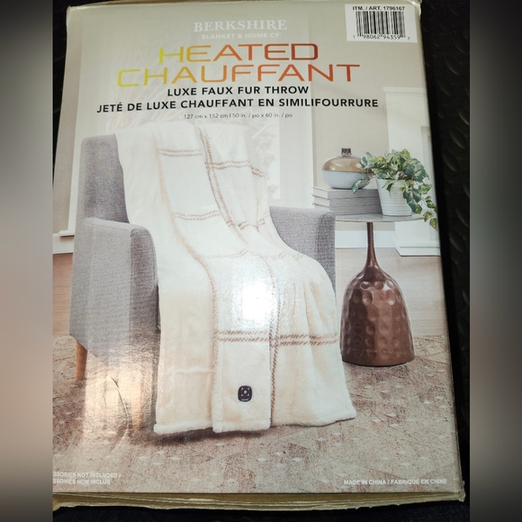 Berkshire Cream And Blue Heated Throw Blanket Size 60x60 Inches - Picture 4 of 9